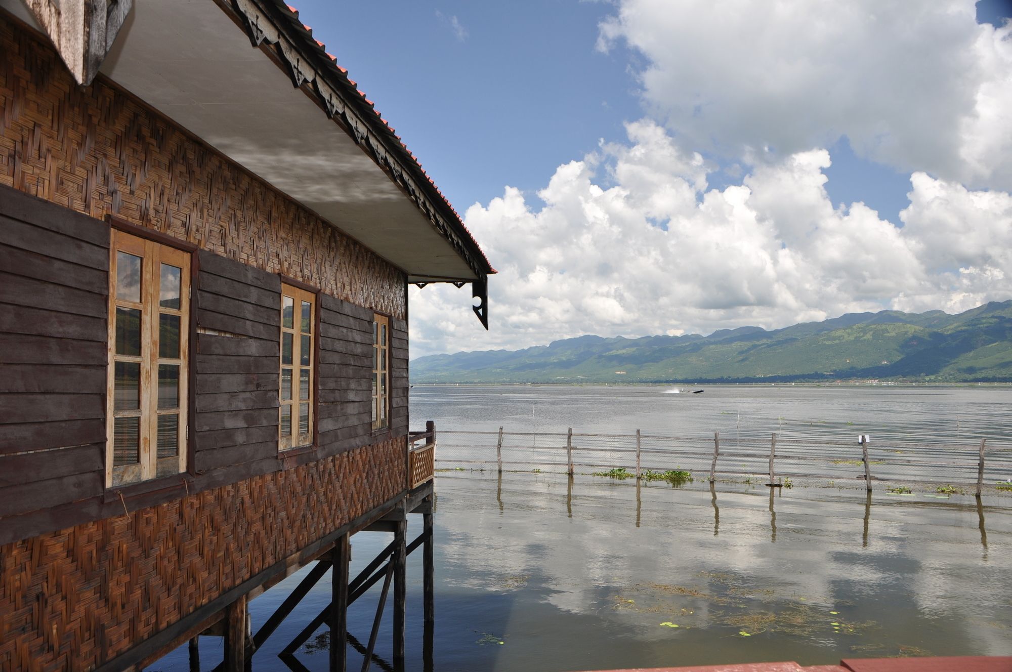 Ann Heritage Lodge Inle Lake Экстерьер фото